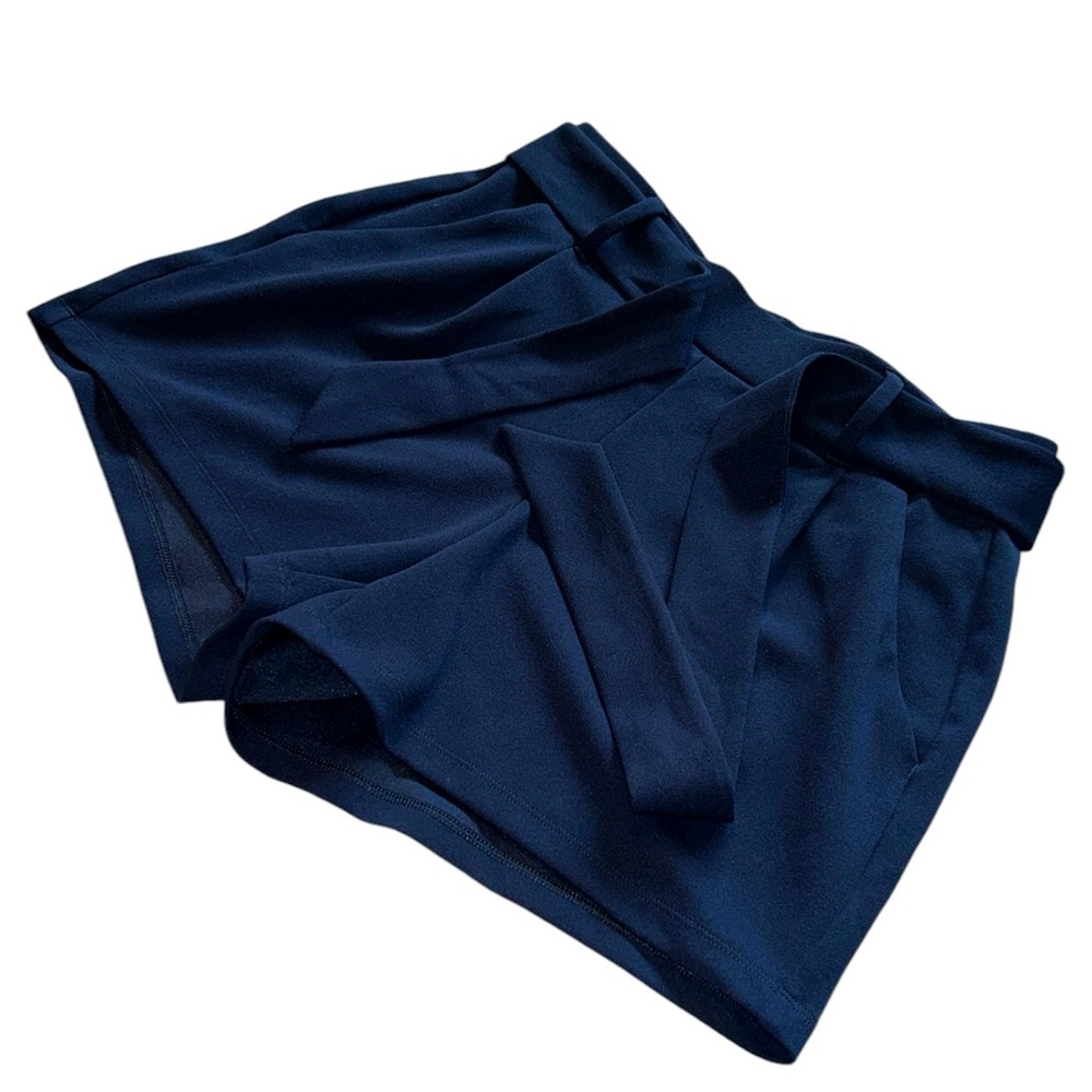 Loft dressy shorts Size Small